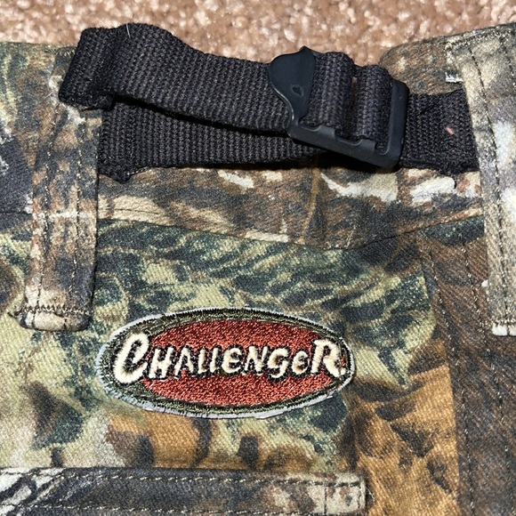 Challenger youth Large (14-16) camo hunting pants - Picture 7 of 7